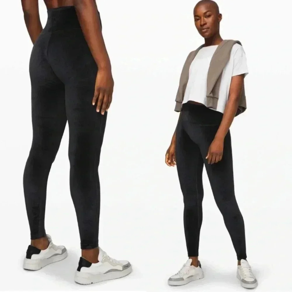 Lululemon Wunder Lounge High-Rise Tight 28" *Velvet
Black size 12